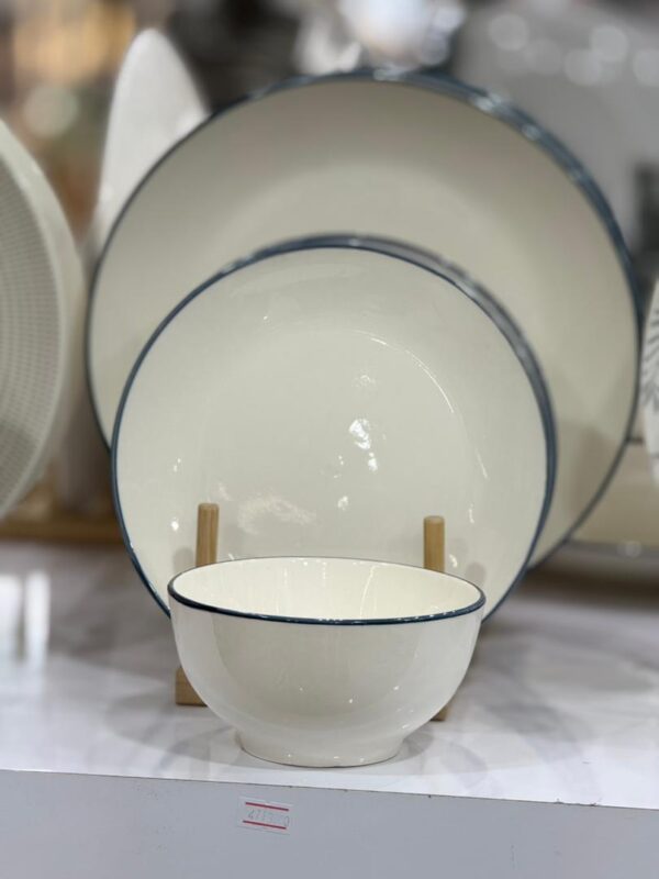 سرویس غذاخوری ۴ نفره (۱۲ تکه) برند هوم‌سنتر